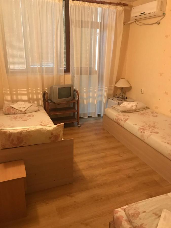 Family Hotel - Relax Русе Экстерьер фото