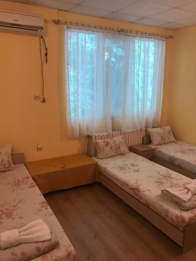 Family Hotel - Relax Русе Экстерьер фото
